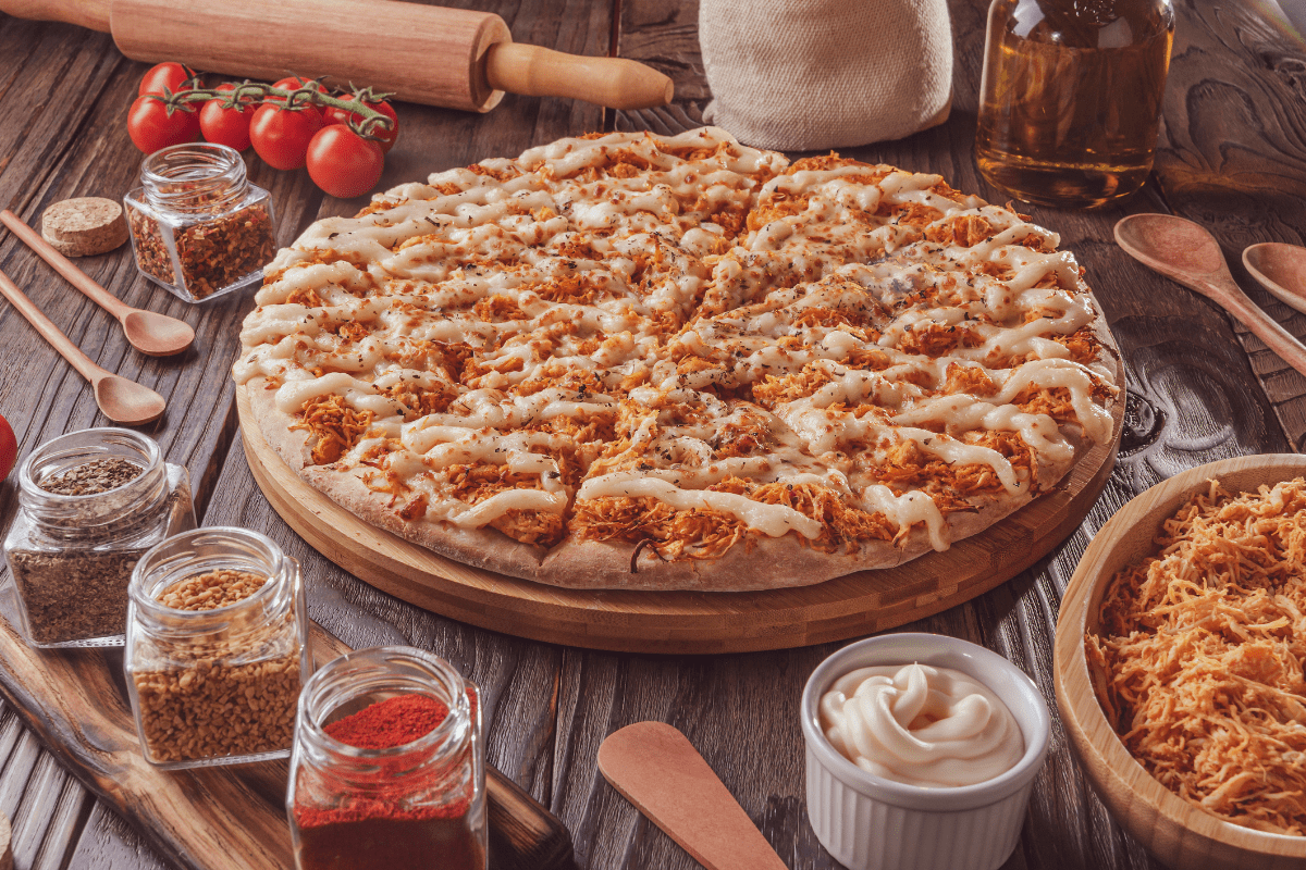 Brazilian pizza with shredded chicken and cream cheese